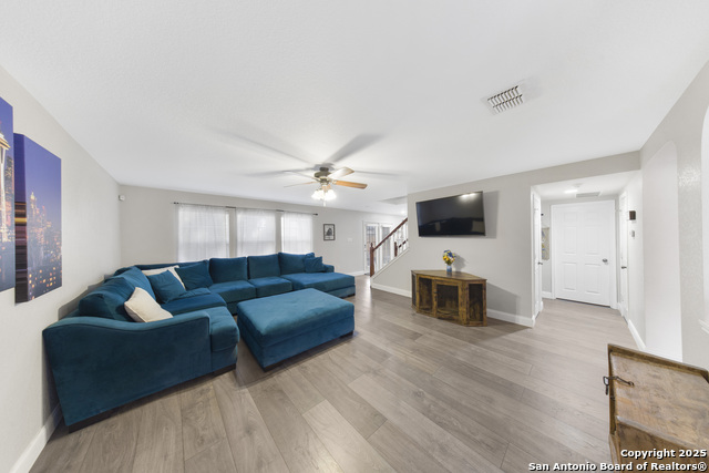 Image 9 of 28 For 10136 Del Lago