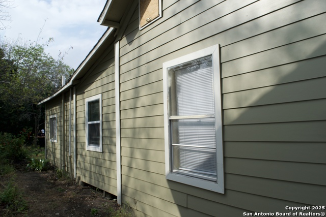 Image 11 of 12 For 521 Polaris