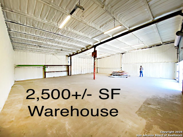 Listing photo id 1 for 30875 Ih-10 W Ih-10  H