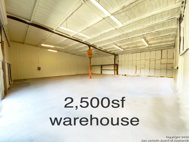 Listing photo id 4 for 30875 Ih-10 W Ih-10  H