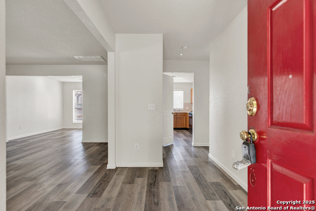 Listing photo id 4 for 10322 Mustang