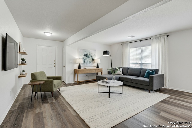 Listing photo id 7 for 10322 Mustang