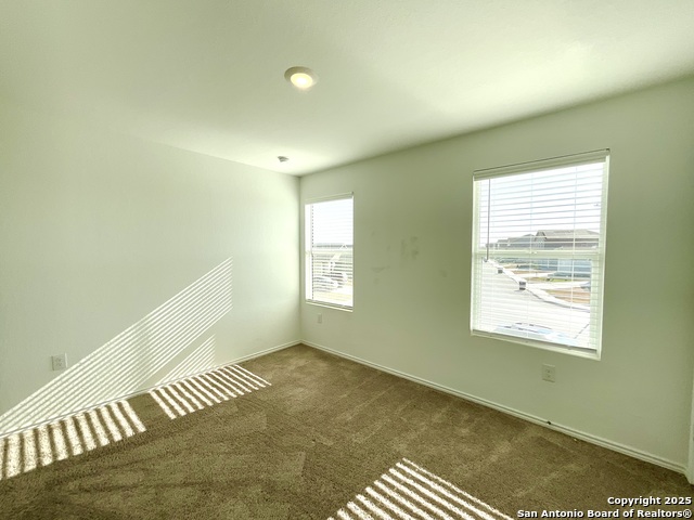 Listing photo id 19 for 8703 Macdona Place