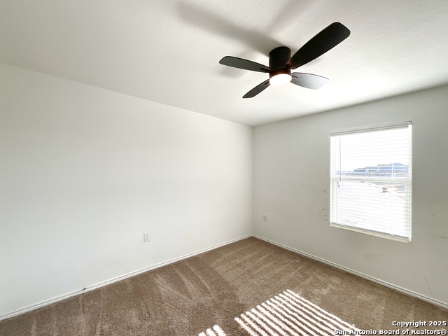 Listing photo id 21 for 8703 Macdona Place