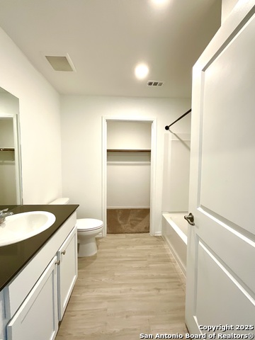 Listing photo id 30 for 8703 Macdona Place