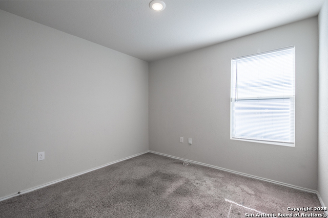 Image 15 of 22 For 723 Vermilion