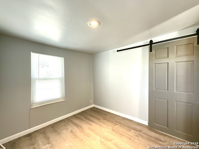 Image 16 of 26 For 1000 Kayton Ave