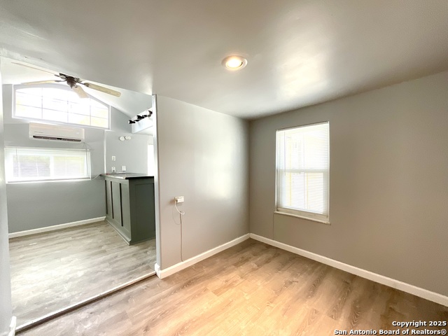 Image 18 of 26 For 1000 Kayton Ave