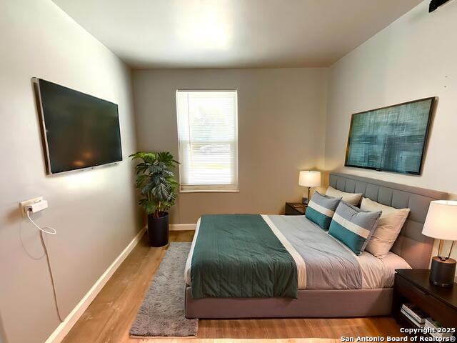 Image 20 of 26 For 1000 Kayton Ave