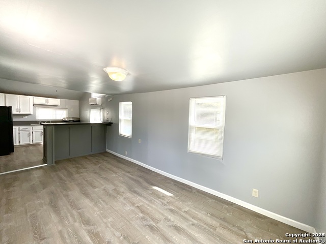 Image 8 of 26 For 1000 Kayton Ave