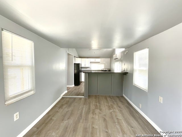 Image 9 of 26 For 1000 Kayton Ave