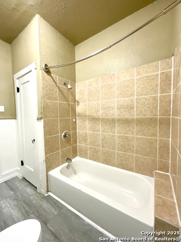 Image 15 of 27 For 1411 Magnolia Ave W