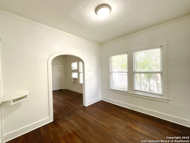 Image 17 of 27 For 1411 Magnolia Ave W