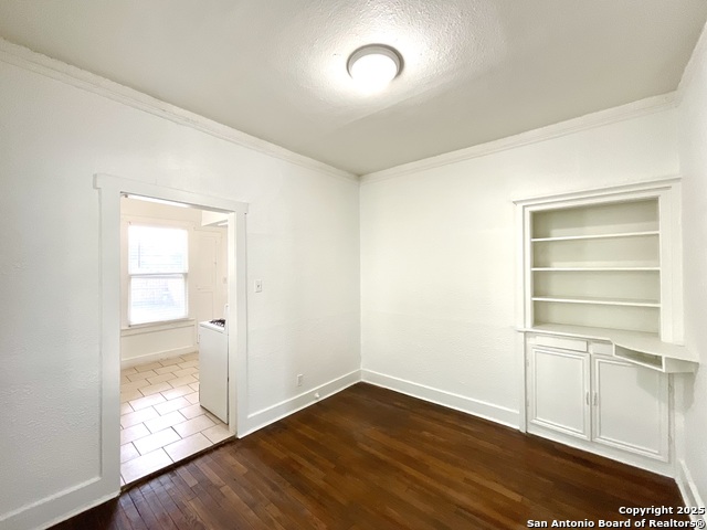 Image 18 of 27 For 1411 Magnolia Ave W