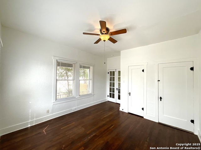 Image 9 of 27 For 1411 Magnolia Ave W