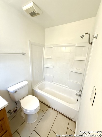 Image 11 of 12 For 2614 Monterey Street 5