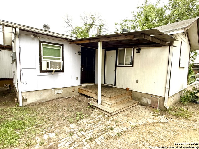 Image 2 of 12 For 2614 Monterey Street 5