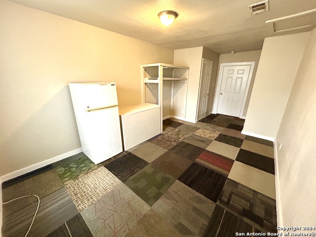 Image 3 of 7 For 107 Jesus Alley 2