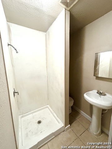 Image 5 of 7 For 107 Jesus Alley 2