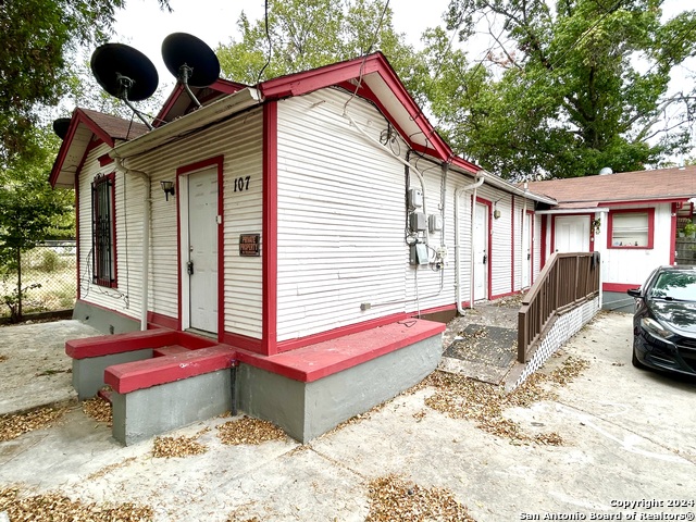 Image 7 of 7 For 107 Jesus Alley 2