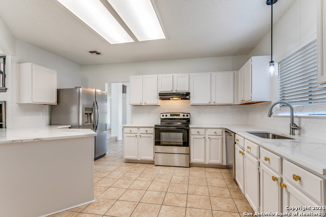 Image 12 of 24 For 8134 Seldon