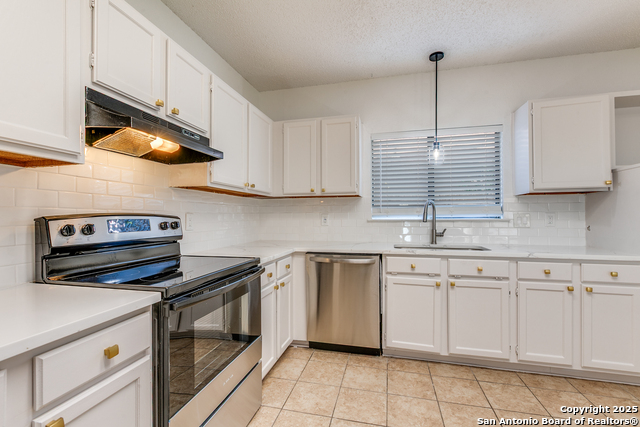 Image 13 of 24 For 8134 Seldon