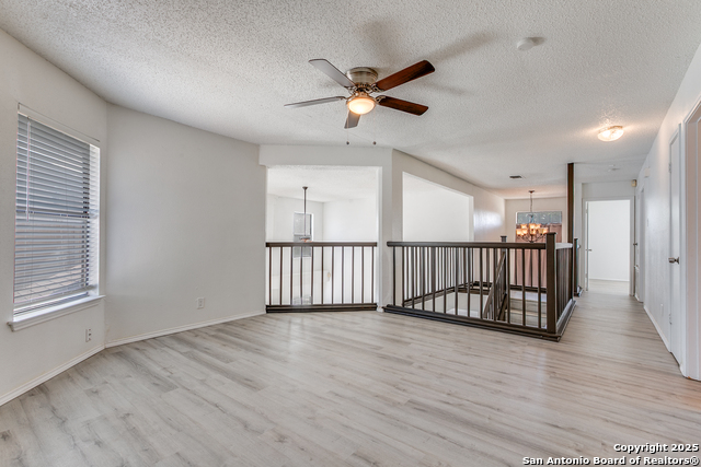 Image 14 of 24 For 8134 Seldon