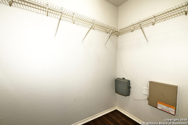 Image 17 of 36 For 9910 Shawnee Bluff