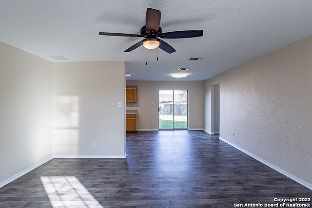 Image 5 of 19 For 3310 Glacier Lk