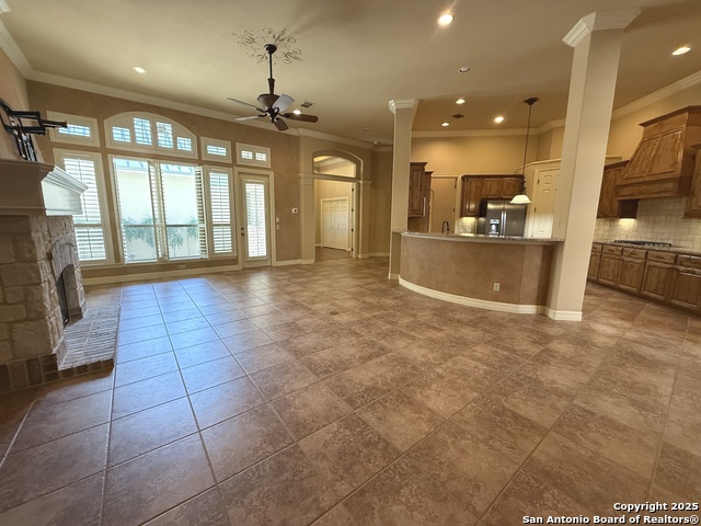 Image 7 of 20 For 130 Hampton Way