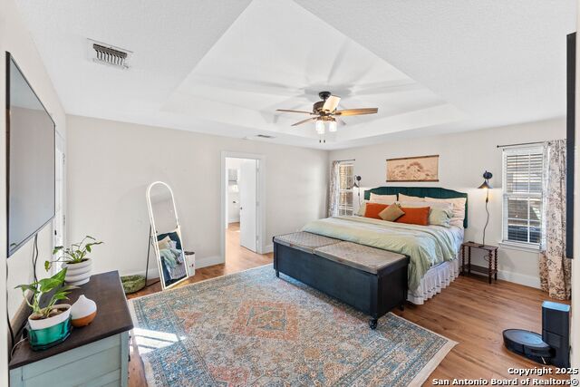 Image 17 of 72 For 1265 Hillside Oaks Dr