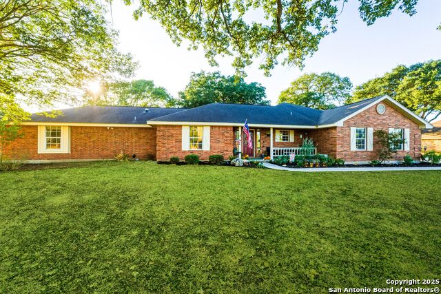 Image 2 of 72 For 1265 Hillside Oaks Dr