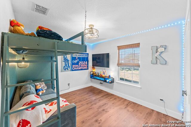 Image 20 of 72 For 1265 Hillside Oaks Dr