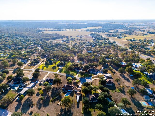 Image 37 of 72 For 1265 Hillside Oaks Dr