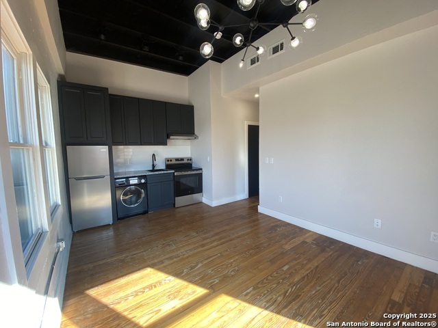 Image 8 of 9 For 1714 St. Mary's S 3