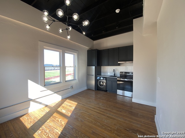 Image 9 of 9 For 1714 St. Mary's S 3