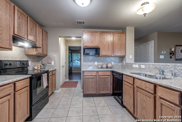 Image 11 of 25 For 212 Anvil Pl