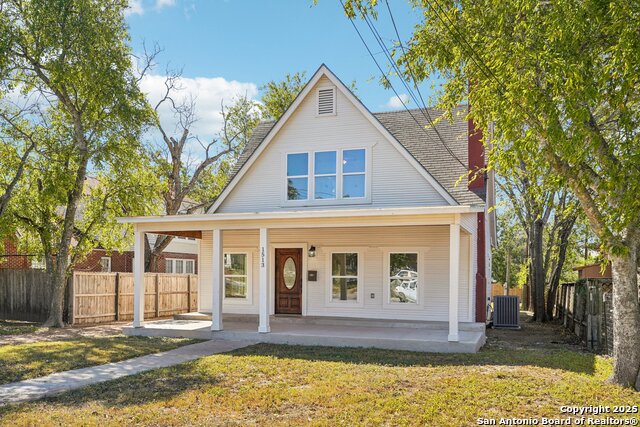 Details for 1513 Jefferson St, Kerrville, TX 78028