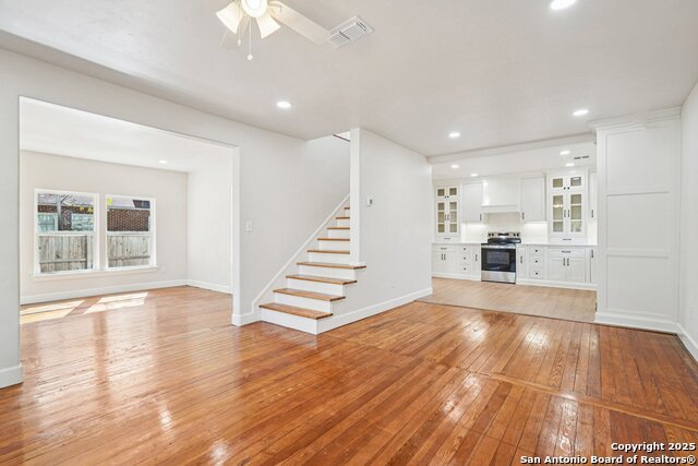 Image 10 of 58 For 1513 Jefferson St