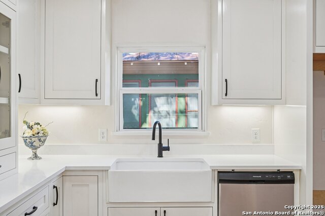 Image 14 of 58 For 1513 Jefferson St