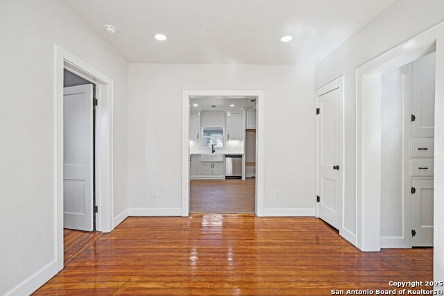 Image 18 of 58 For 1513 Jefferson St