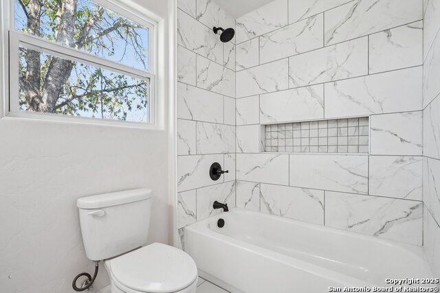 Image 37 of 58 For 1513 Jefferson St