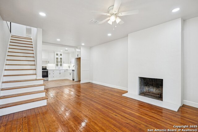 Image 4 of 58 For 1513 Jefferson St