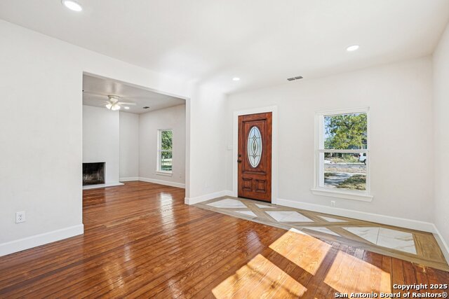 Image 5 of 58 For 1513 Jefferson St