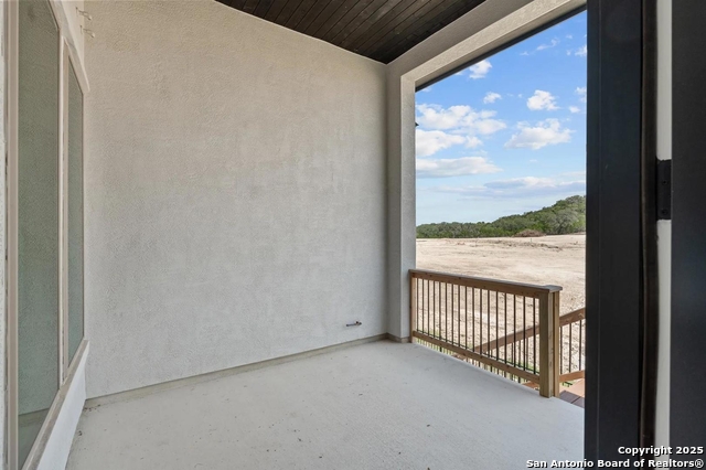 Image 38 of 41 For 113 Estrella