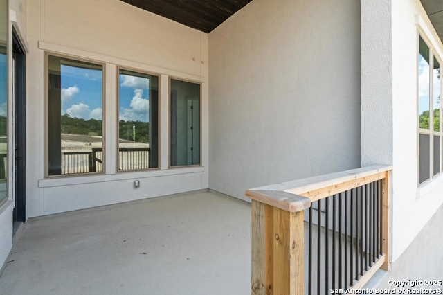 Image 39 of 41 For 113 Estrella