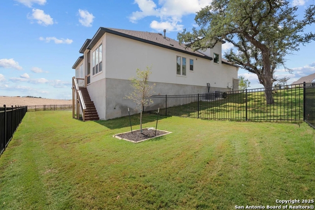 Image 40 of 41 For 113 Estrella