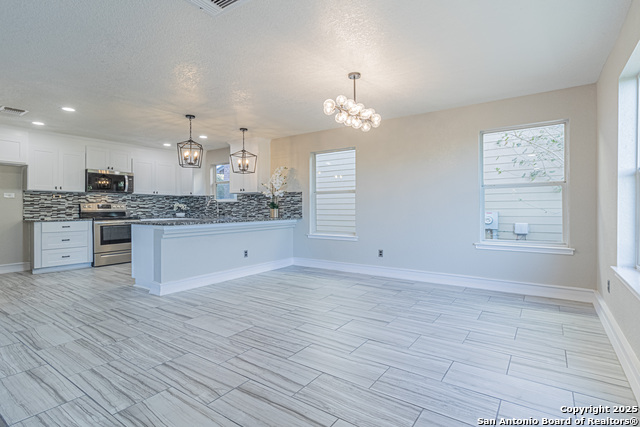 Image 10 of 49 For 5110 Sunview Vly