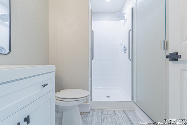 Image 23 of 49 For 5110 Sunview Vly