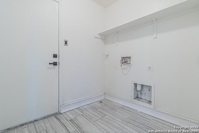 Image 24 of 49 For 5110 Sunview Vly